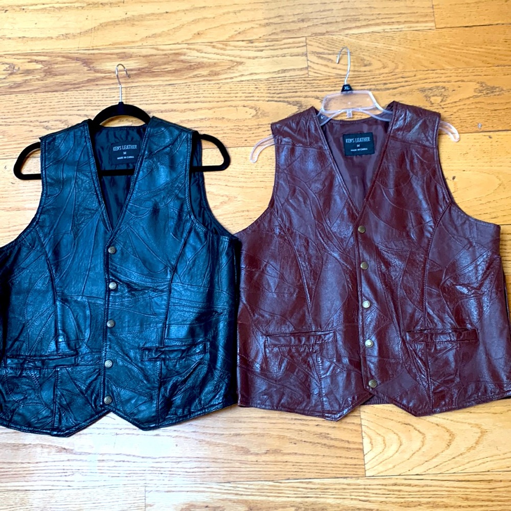 2 Leather vests brown & black M REAL LEATHER